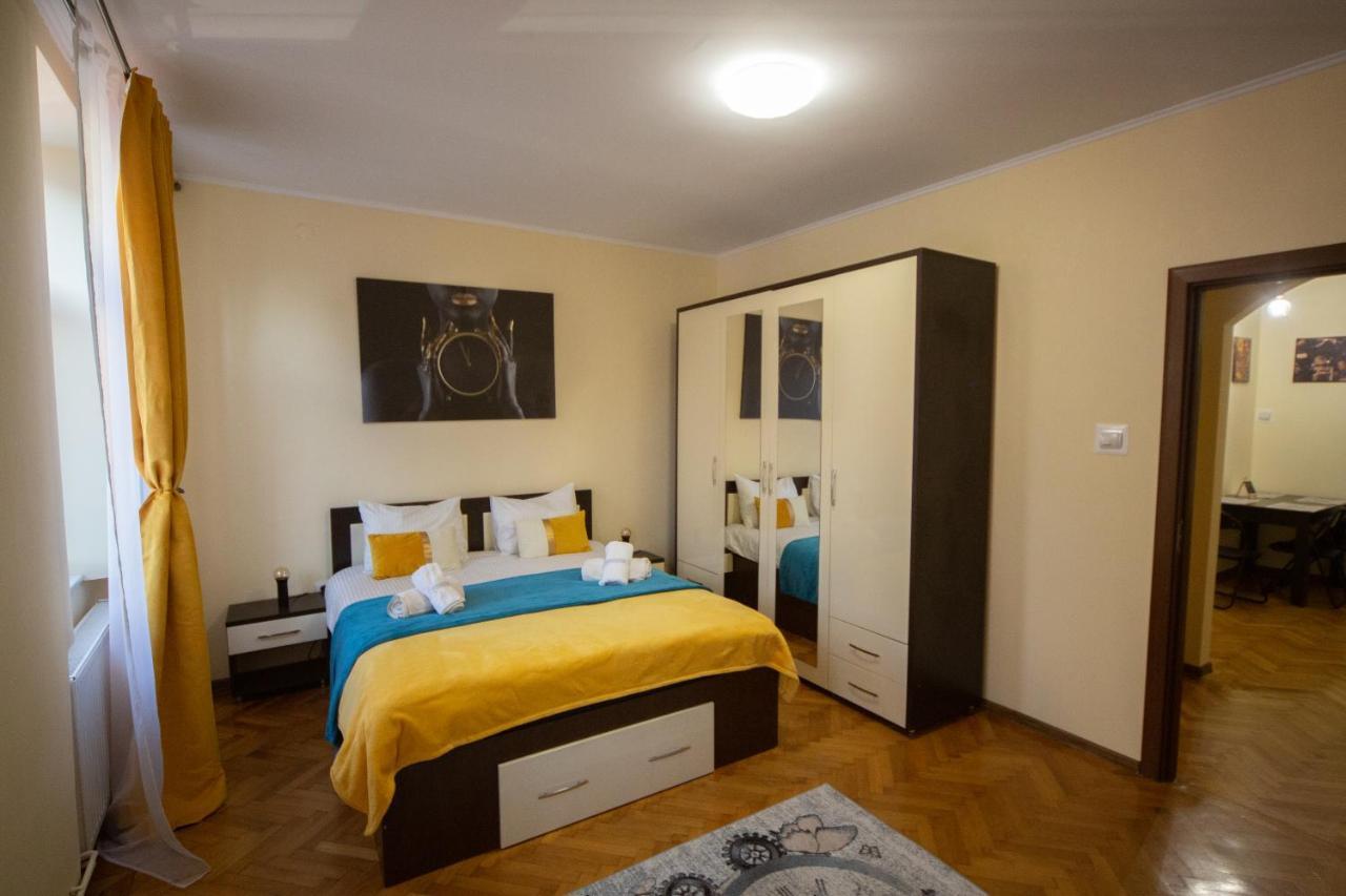 Happy Mood Apartment 5 Braşov Esterno foto
